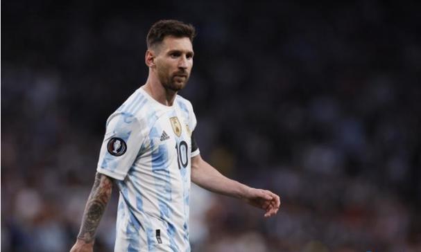 泰国前总理他信，在狱中可能会当外语老师